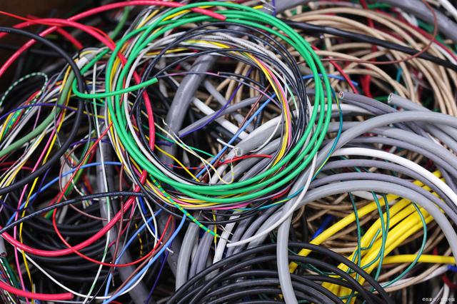 ţ������ - �����Ժ�Ϊһ��