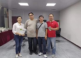 ţ������ - �����Ժ�Ϊһ��